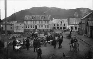 Torvet (Harstad).jpg