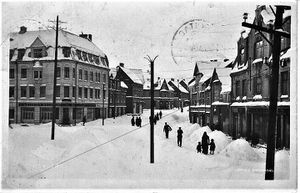 Torvet Harstad 1920.jpg