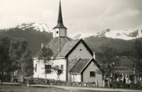 20. Tresfjord kirke, Møre og Romsdal - Riksantikvaren-T325 01 0023.jpg
