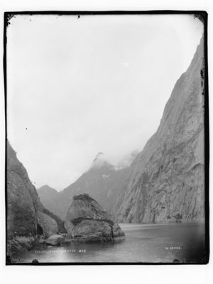 Troldfjorden Lofoten - NB MS G4 0625.jpg