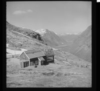 Trollstigen mot Isterdalen. Foto: Nasjonalbiblioteket (1959).