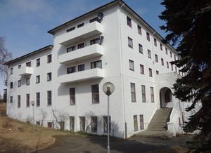 Trondarnes Folkehøgskole.jpg