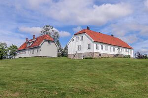 Tune prestegård 02 220609.jpg