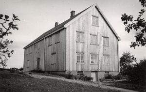 Tveter, Østfold - Riksantikvaren-T025 01 0037.jpg