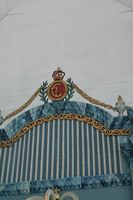 Christian VIIs monogram øverst på korveggen. Foto: Chris Nyborg (2014).