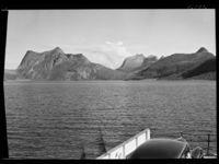 249. Tysfjord, Skrovkjosen - no-nb digifoto 20150212 00128 NB MIT FNR 13399.jpg