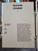 Minnebok i Hegnhuset på Utøya. Gunnar Linaker 23 år fra Bardu. Side 1. Foto: Eva Rogneflåten (2022)