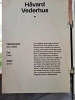 Minnebok i Hegnhuset på Utøya. Håvard Vederhus 21 år Oslo. Foto: Eva Rogneflåten (2022)
