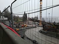 Arbeider med nasjonalt minnested ved Utøyakaia. Foto: Eva Rogneflåten, 2020