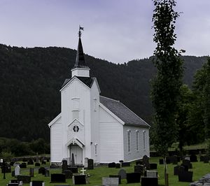 Vågstranda kyrkje.jpg