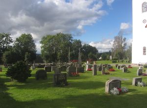 Våle kirkegård Re 2012.jpg