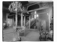 Trappeoppgang. Foto: Marthinius Skøien/Nasjonalbiblioteket (1900-1910).