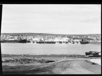 10. Vadsø - no-nb digifoto 20150225 00126 NB MIT FNR 10892.jpg