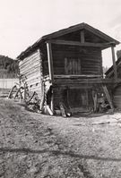 67. Valbjør, Oppland - Riksantikvaren-T125 01 0517.jpg