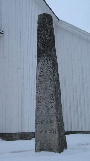 Valle, Valle kyrkje, Bauta over eidsvollsmannen Olav Knutsson Tveiten(1).JPG