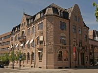 Vangs sparebank i Torggata 12, oppført 1913-1918. Ark.: Carl Michalsen Foto: Jensens (2008)