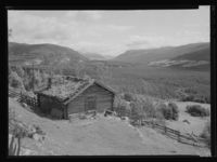 1. Ved Dombås - no-nb digifoto 20150219 00228 NB MIT FNR 16500.jpg