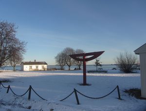 Ved havna i Åsgårdstrand 2012.jpg