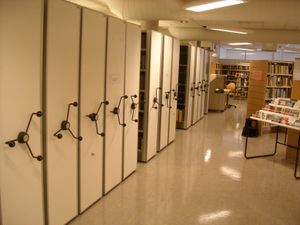 Vefsn bibliotek Mosjoeen interioer magasin.jpg