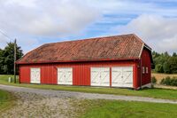 Redskaps- og vognskjulet. Foto: Leif-Harald Ruud (2022)