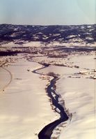 Nedre del av Vestfosselva vinteren 1968.