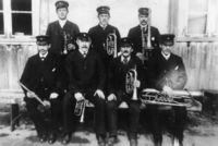 Hornorkester fra Vestfossen omkring 1900 - en av forløperne for Vestfossen Hornorkester.