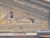 Norge er blant landene som nevnes på fasaden til Victoria & Albert Museum i London, etter deltakelsen på verdensutstillingen i London i 1851. Foto: Stig Rune Pedersen