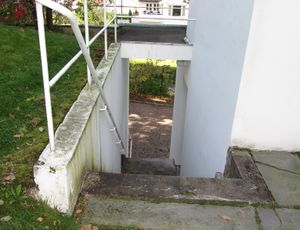 Villa Stenersen Oslo 2013 utendørs trapp.jpg