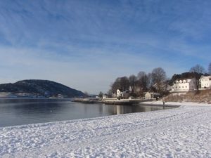 Vintermotiv fra Drøbak 2012.jpg