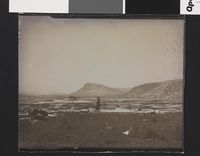 Vor første Slagterplads, seet Nordvestover. Heksefjeld tilvenstre i Baggrunden, Bay i Forgrunden, 29.4.1899. Foto: Nasjonalbiblioteket