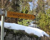 Skilt til Vrengenbrua fra Tjømesiden. Foto: Stig Rune Pedersen